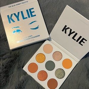 KYLIE - The Blue Honey Palette - Pressed Powder Eyeshadow Palette